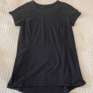 Lululemon t shirt